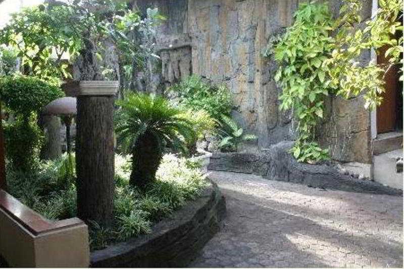 Istana Batik Ratna Ξενοδοχείο Γιογκιακάρτα Εξωτερικό φωτογραφία