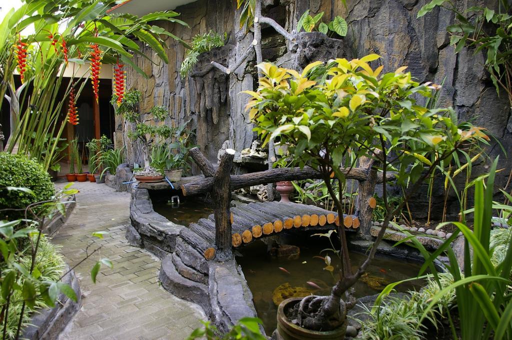 Istana Batik Ratna Ξενοδοχείο Γιογκιακάρτα Εξωτερικό φωτογραφία