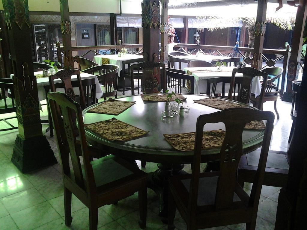 Istana Batik Ratna Ξενοδοχείο Γιογκιακάρτα Εξωτερικό φωτογραφία