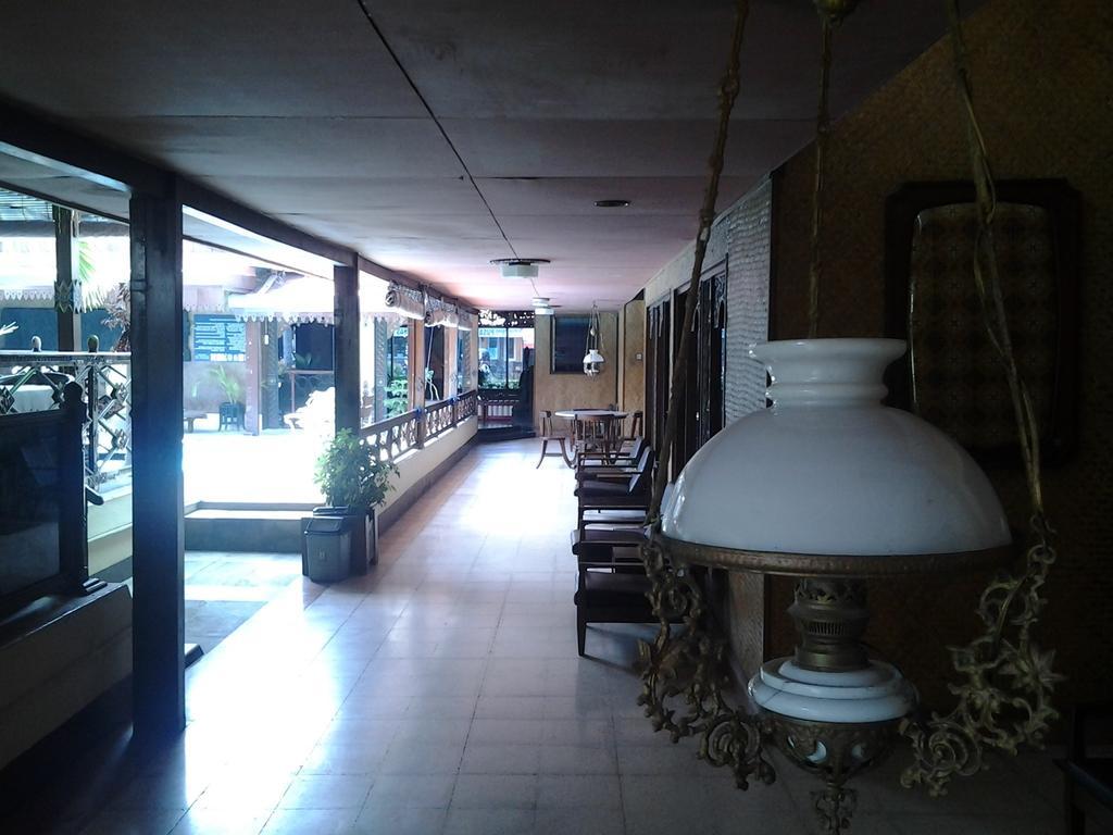 Istana Batik Ratna Ξενοδοχείο Γιογκιακάρτα Εξωτερικό φωτογραφία